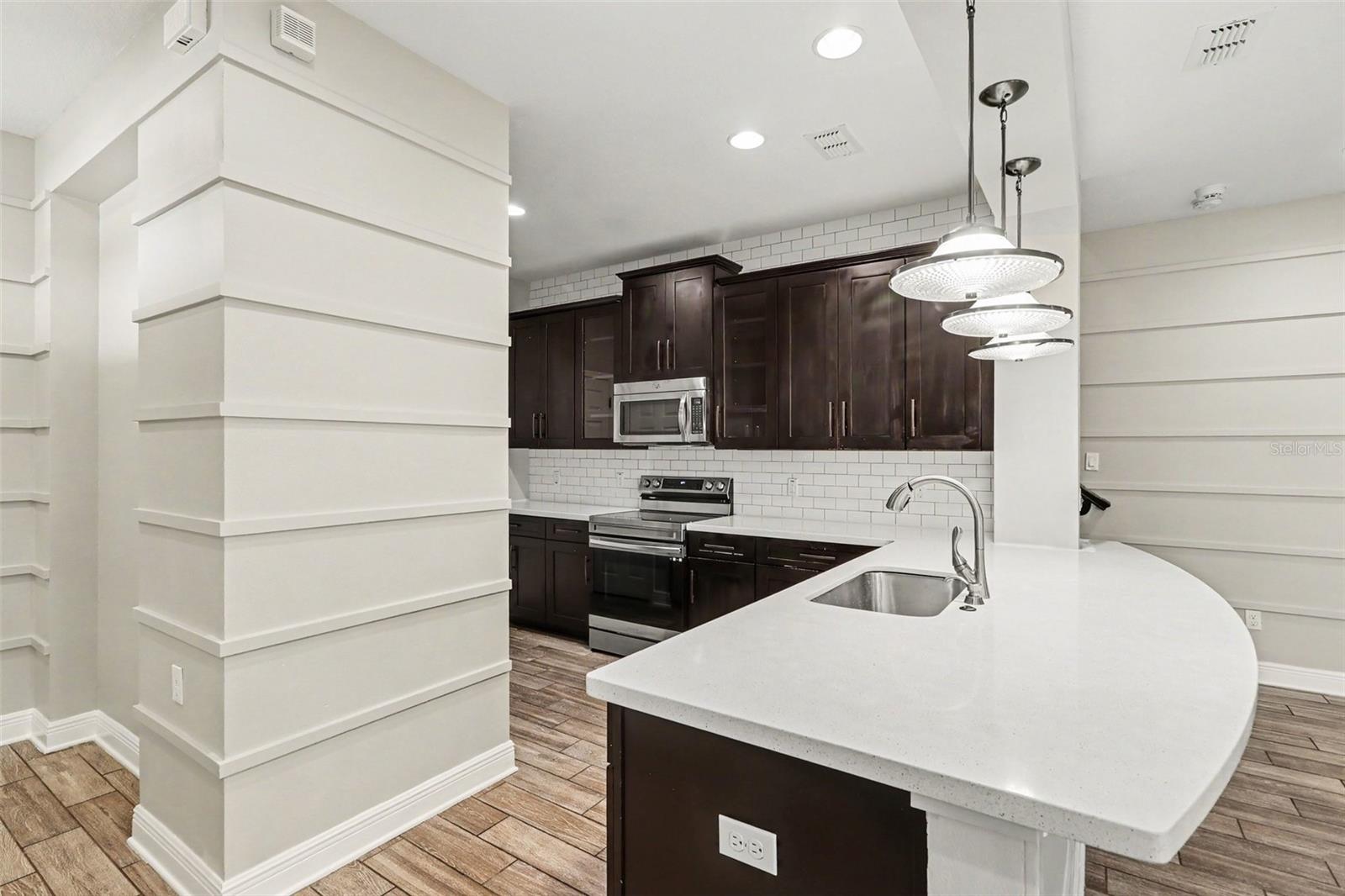 MAGNOLIA POINTE PH 1 - Residential