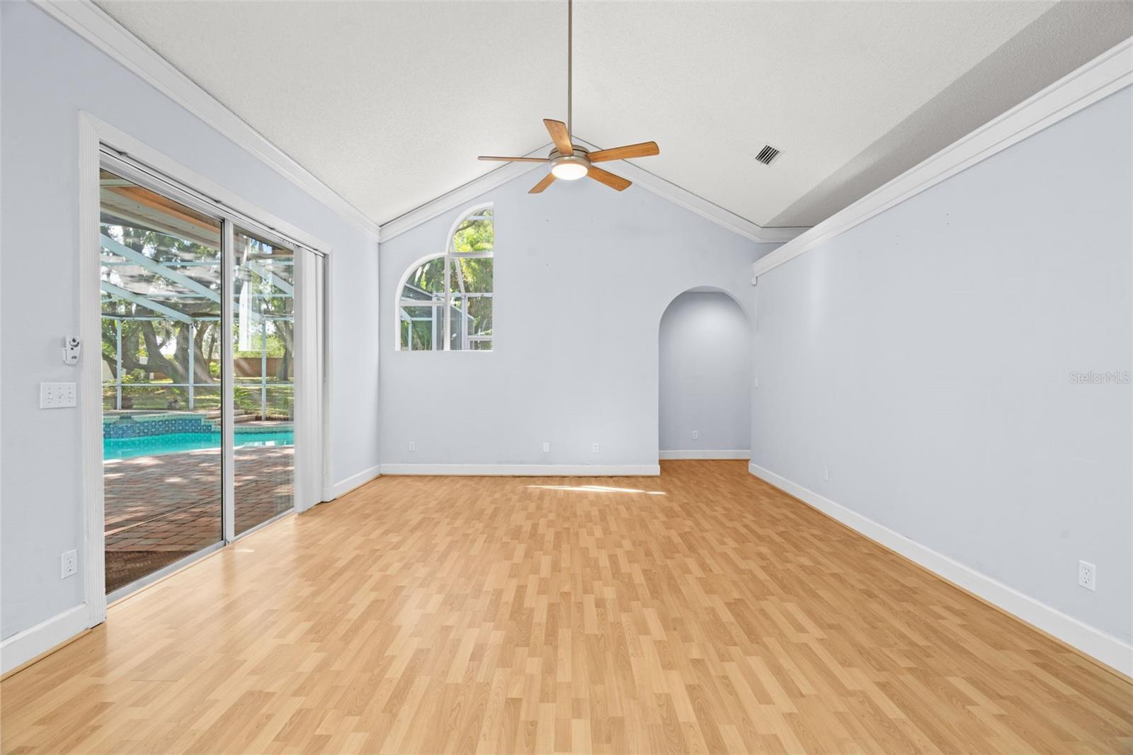 PIPERS MEADOW - Residential
