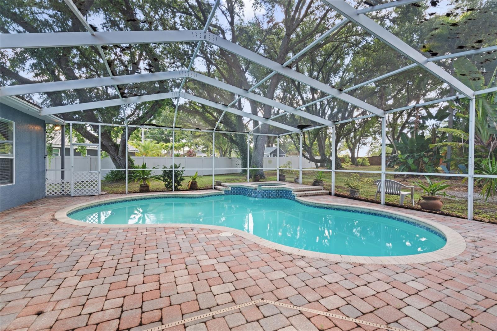 PIPERS MEADOW - Residential