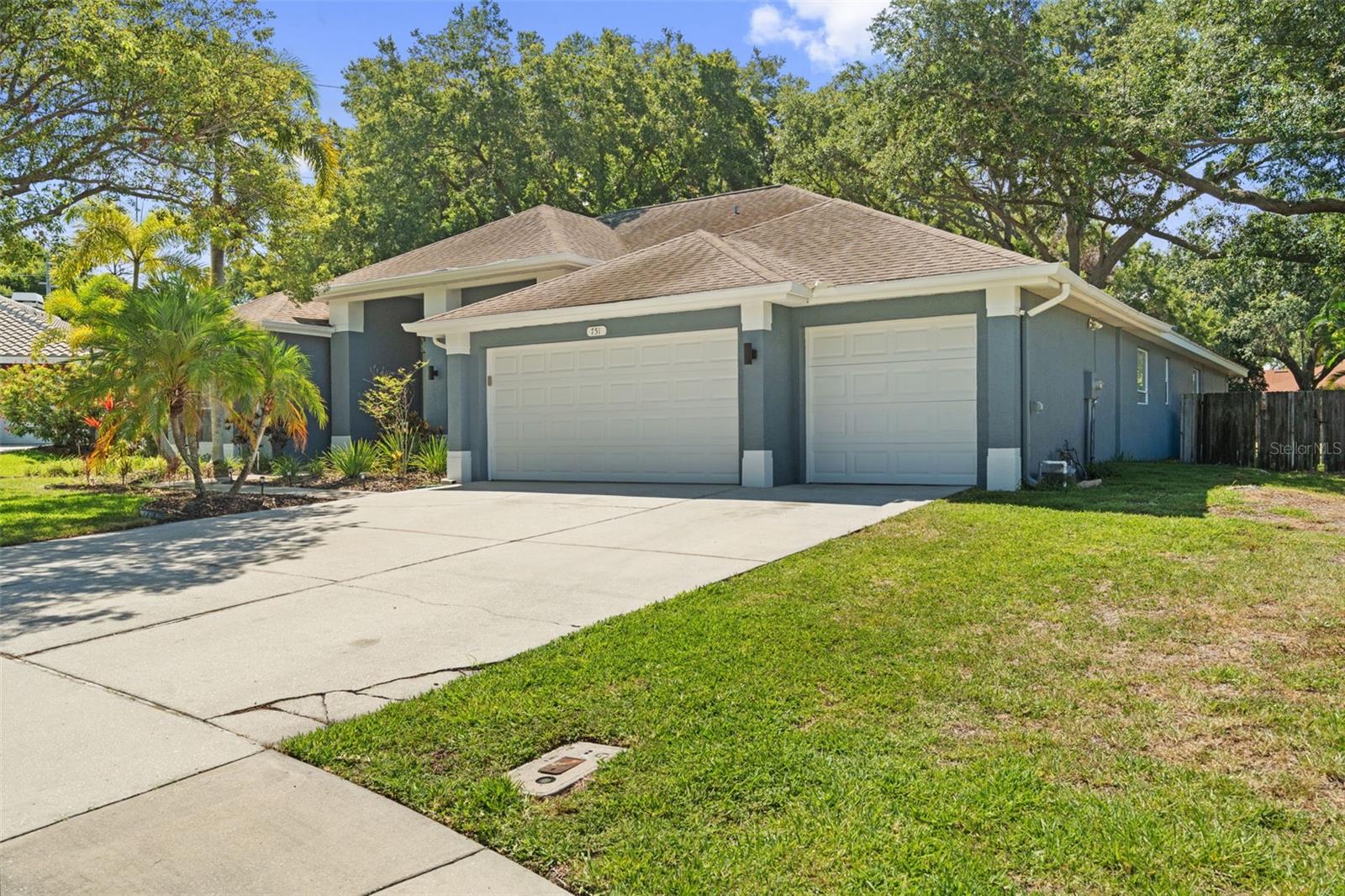 PIPERS MEADOW - Residential