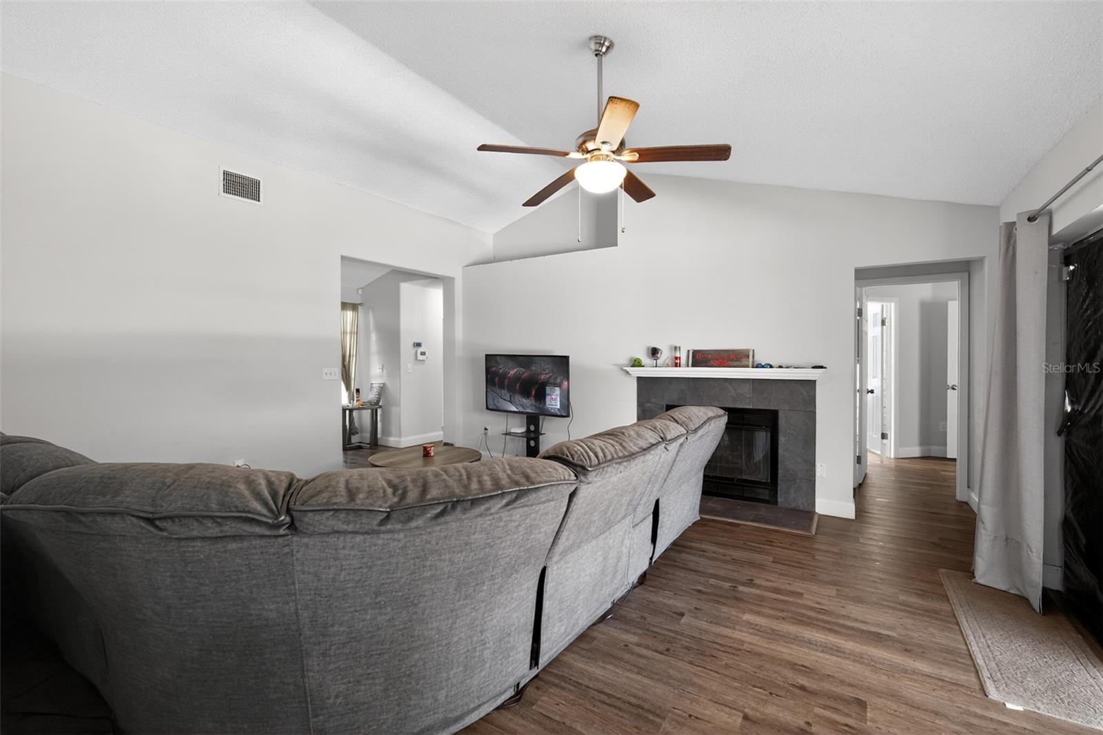 LAKEMONT HILLS PH I - Residential