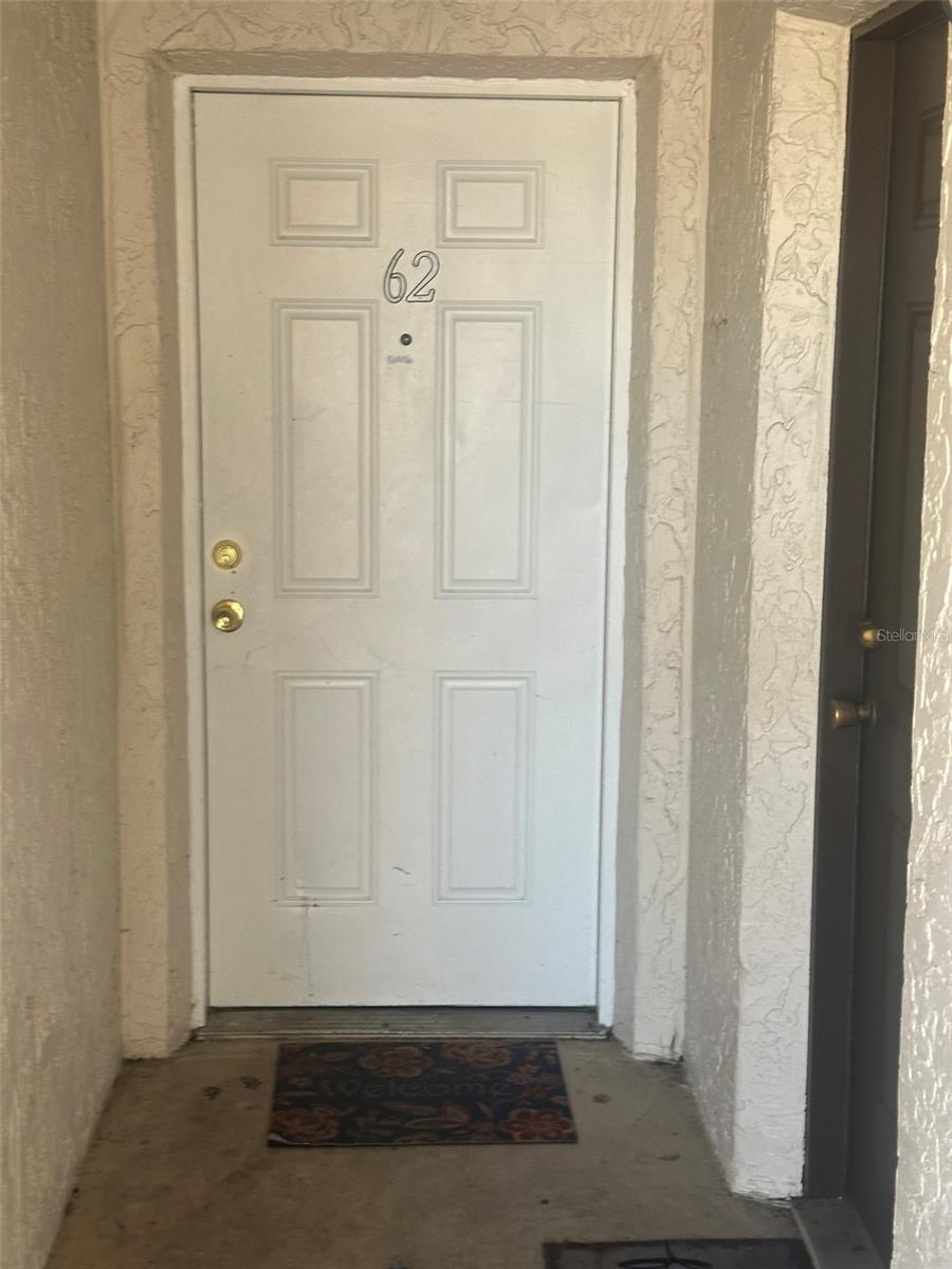 MASON & CARSWELLS HOLLY HILL - Residential Lease