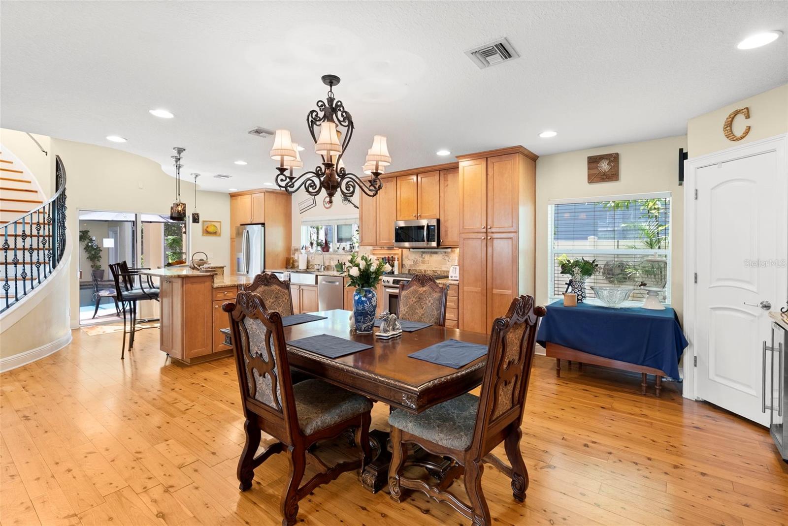 HIGHLAND TERRACE - Residential