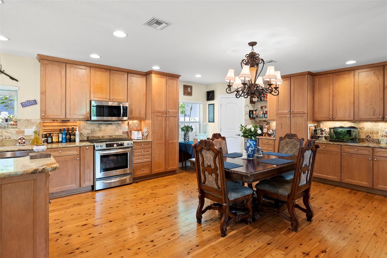 HIGHLAND TERRACE - Residential