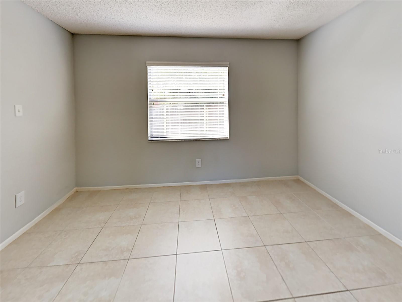 MEADOW WOODS VILLAGE 05 - Residential Lease
