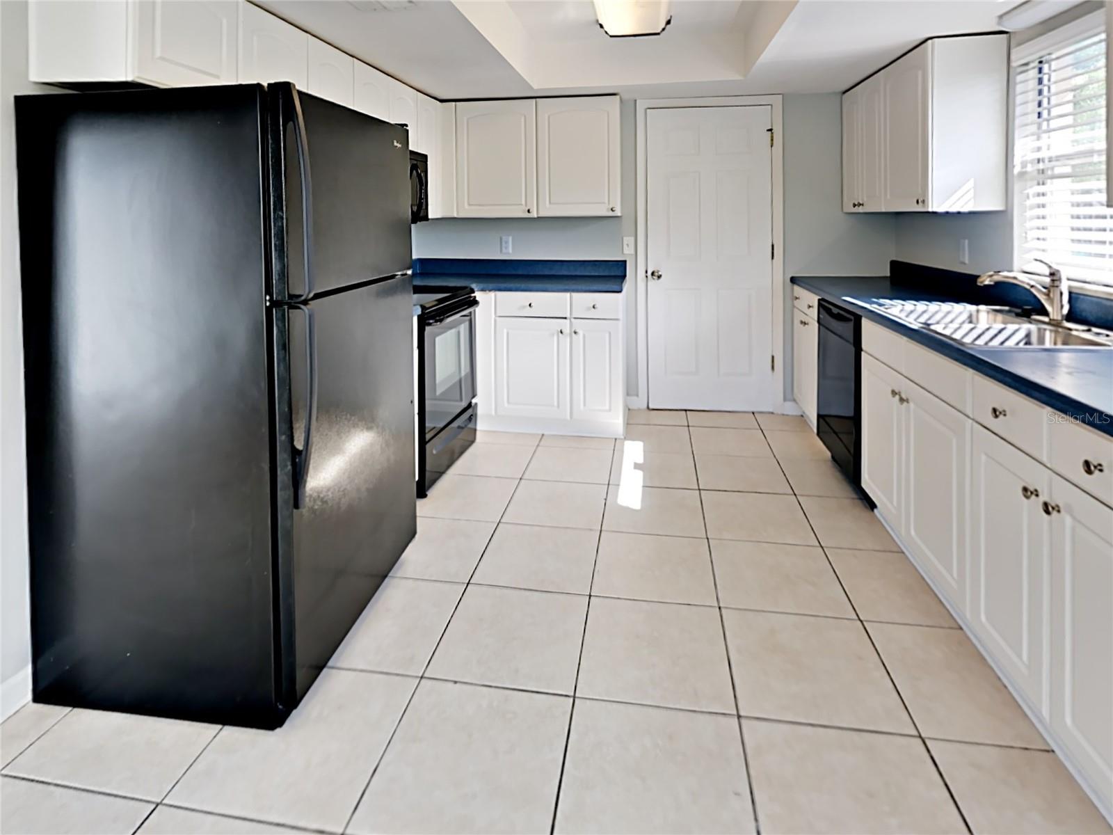 MEADOW WOODS VILLAGE 05 - Residential Lease