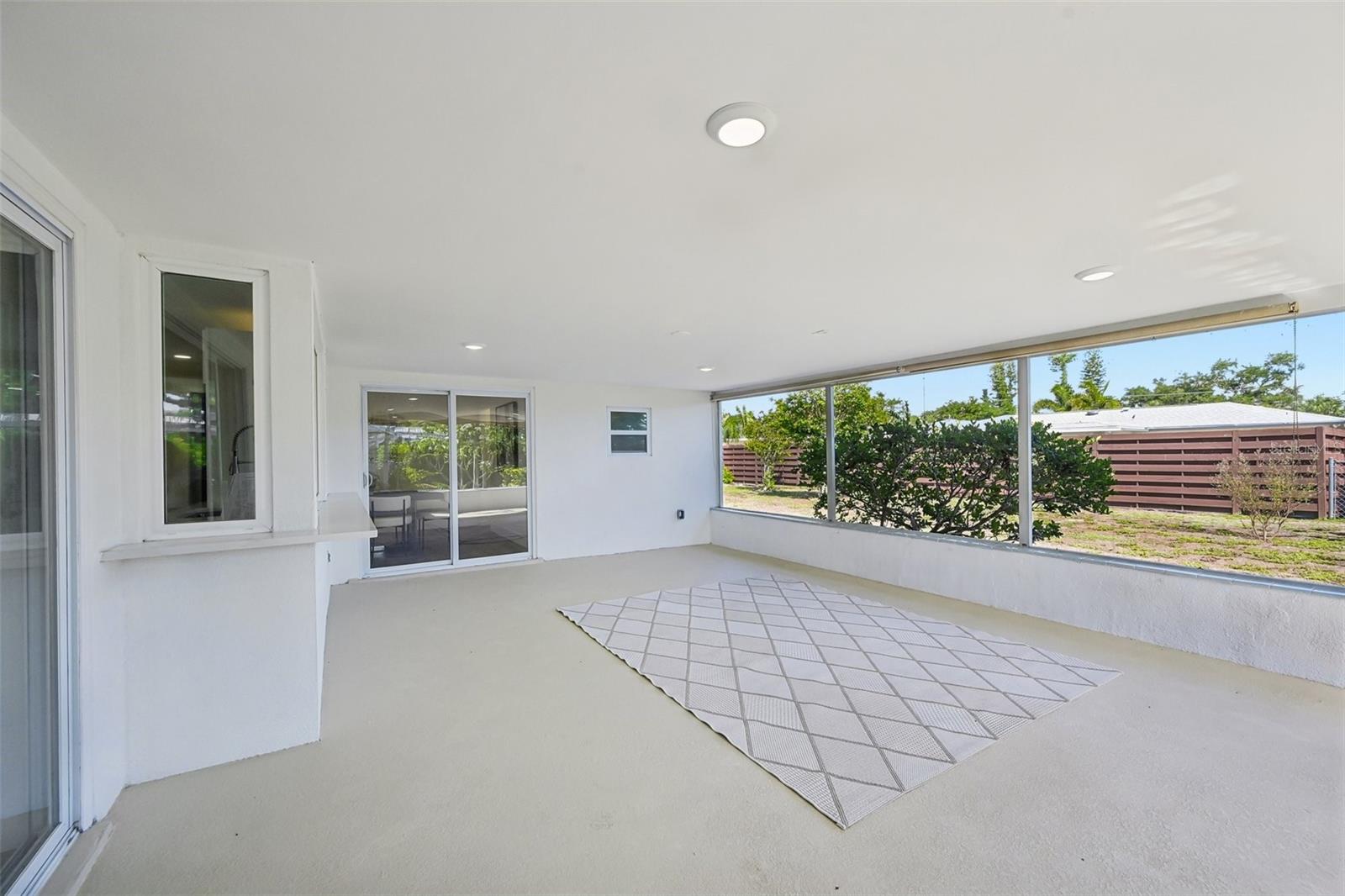 GULF GATE - Residential