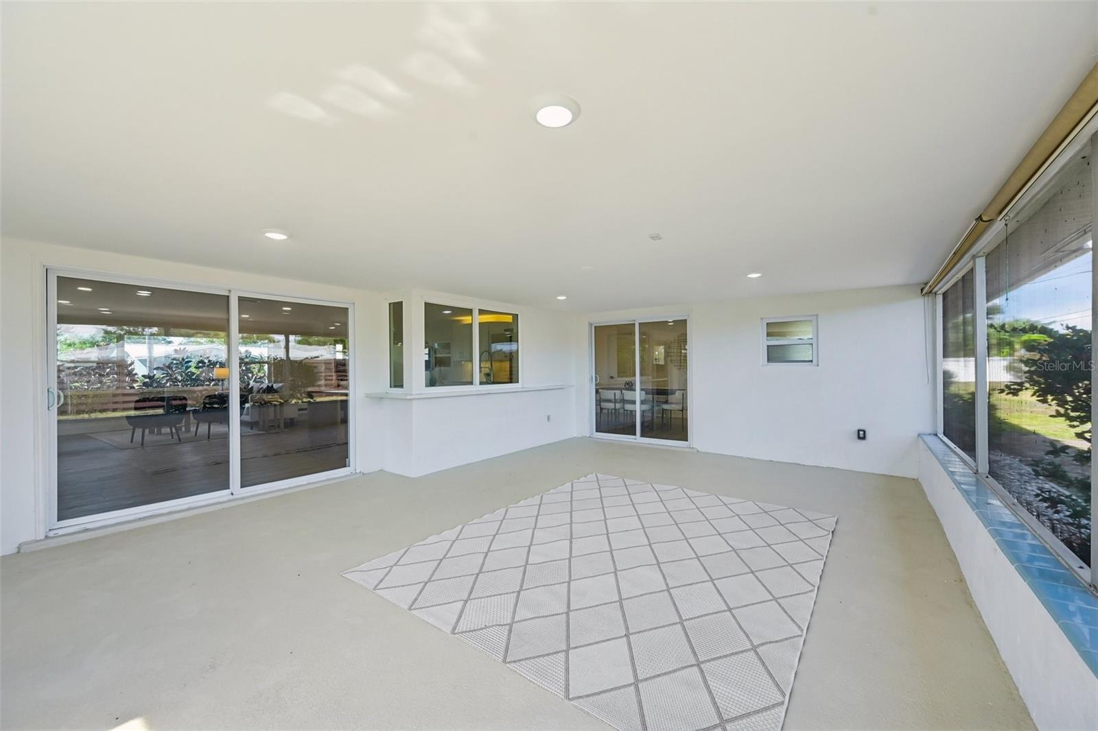 GULF GATE - Residential