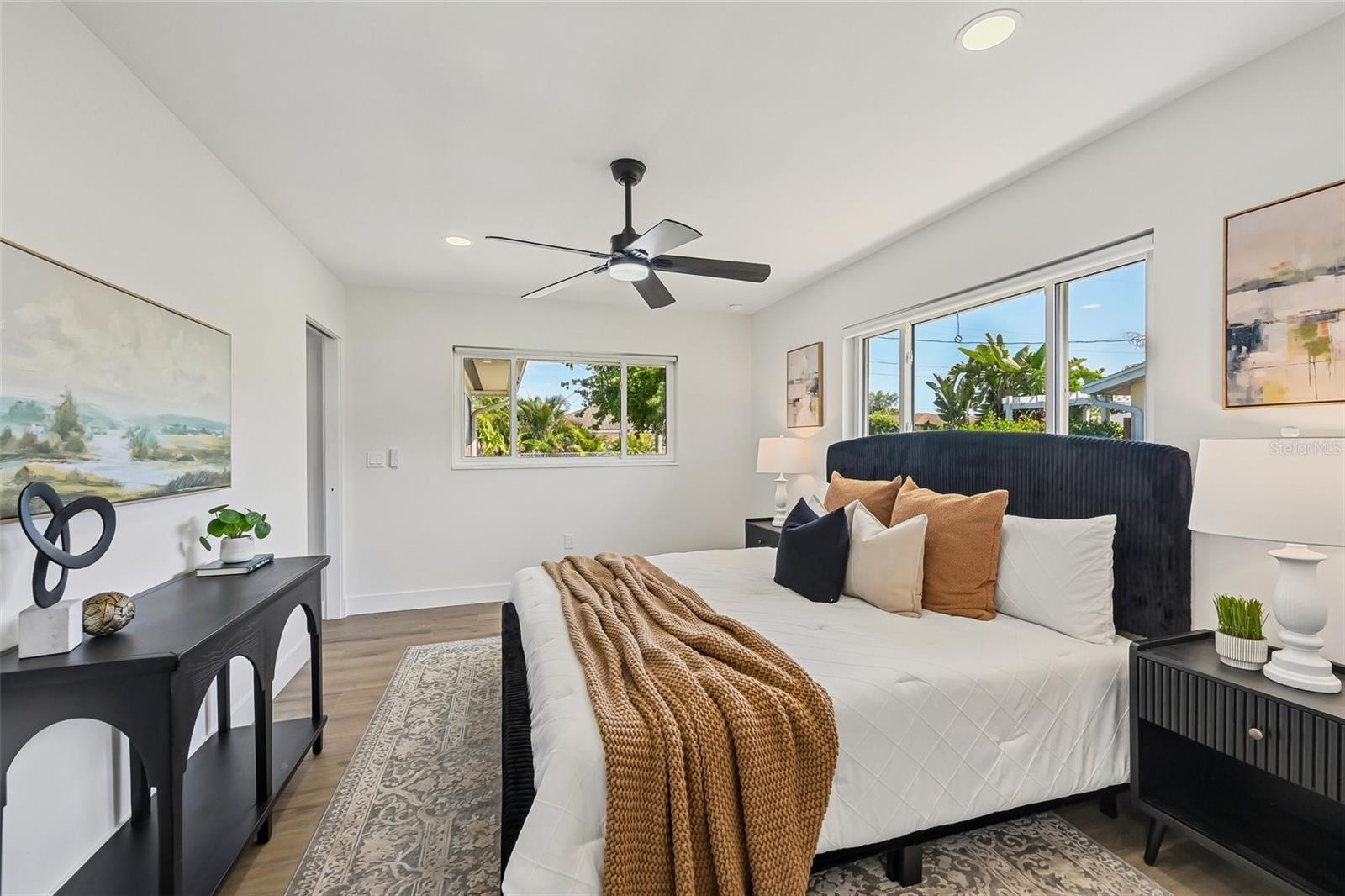 GULF GATE - Residential