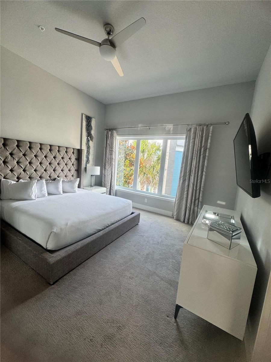 SPECTRUM AT REUNION CONDO PH 1A THRU 1D - Residential