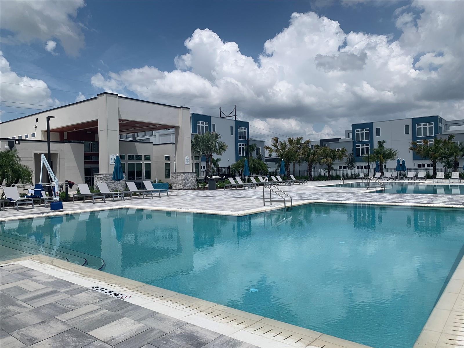 SPECTRUM AT REUNION CONDO PH 1A THRU 1D - Residential