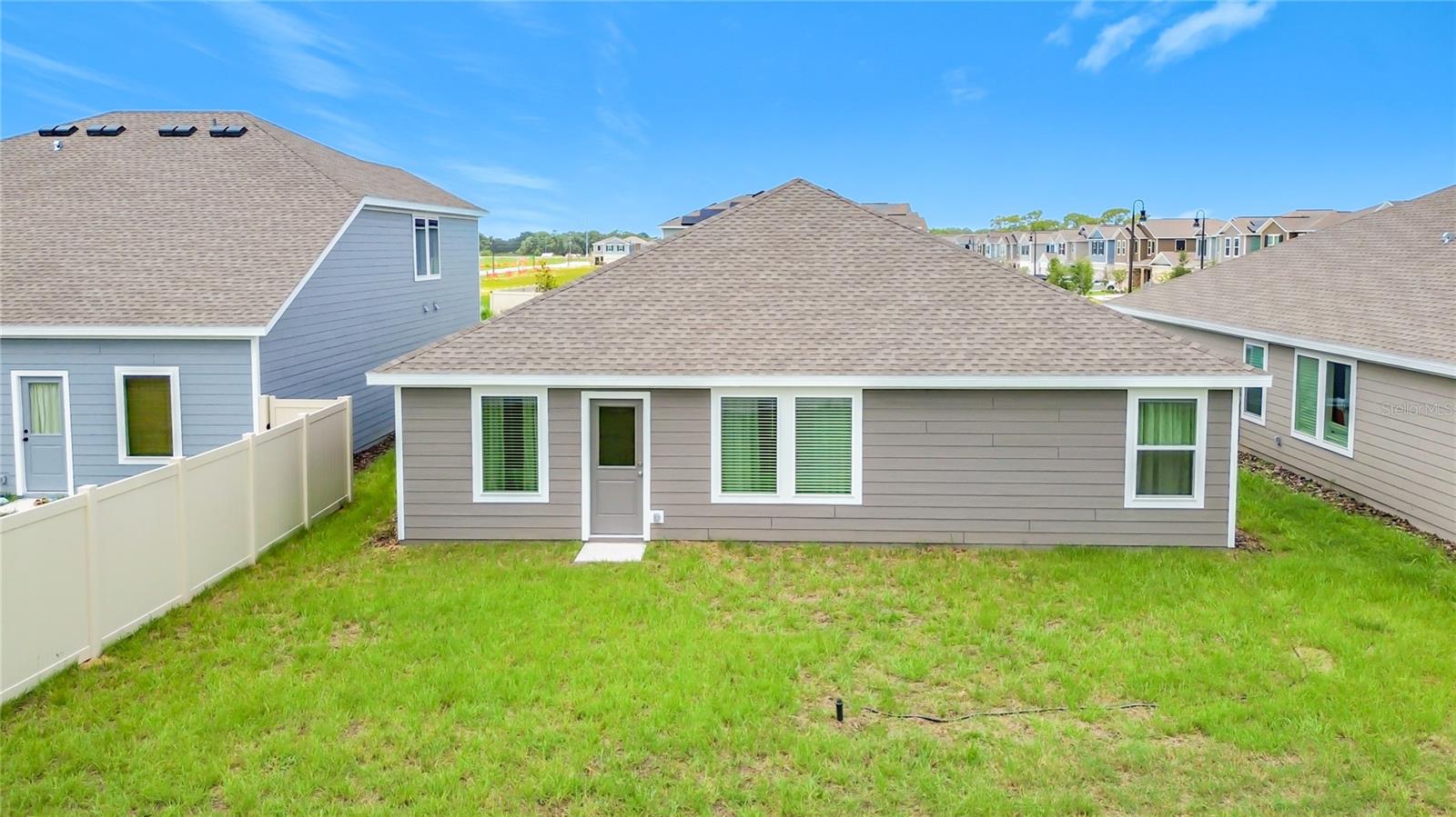 CROSSWINDS EAST PH 1 - Residential Lease