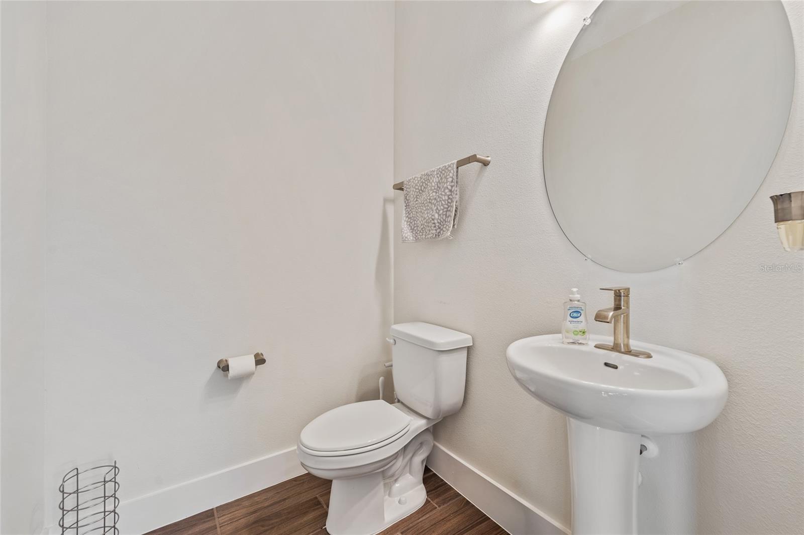 BRENTWOOD LANDING - Residential