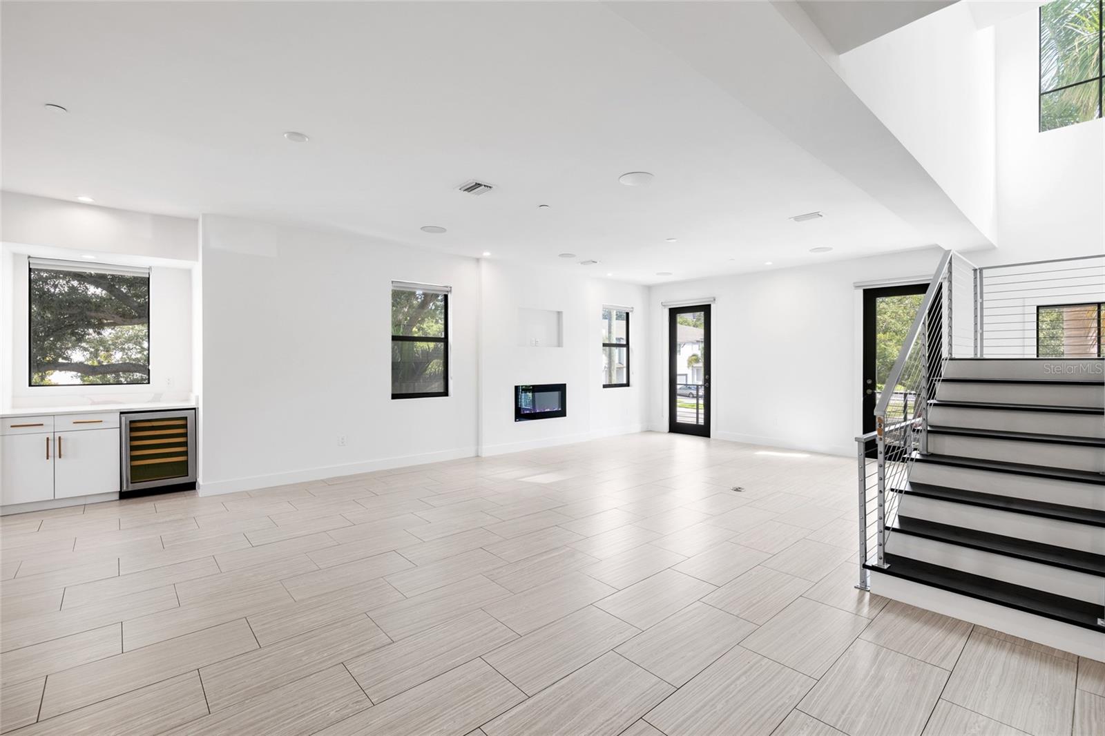 BAYSHORE SEVEN TWNHMS - Residential
