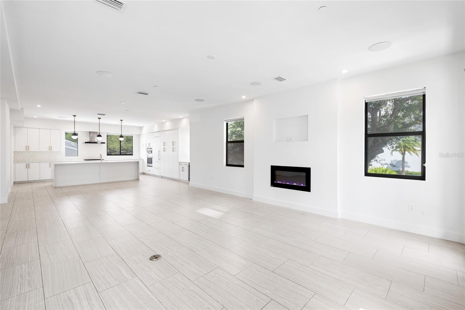 BAYSHORE SEVEN TWNHMS - Residential