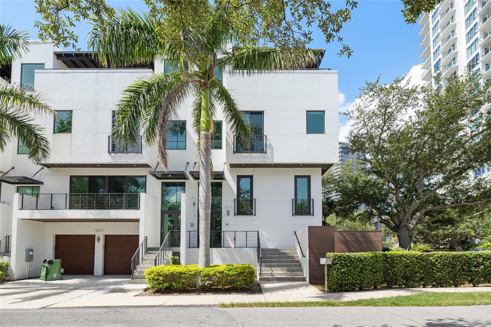 BAYSHORE SEVEN TWNHMS - Residential