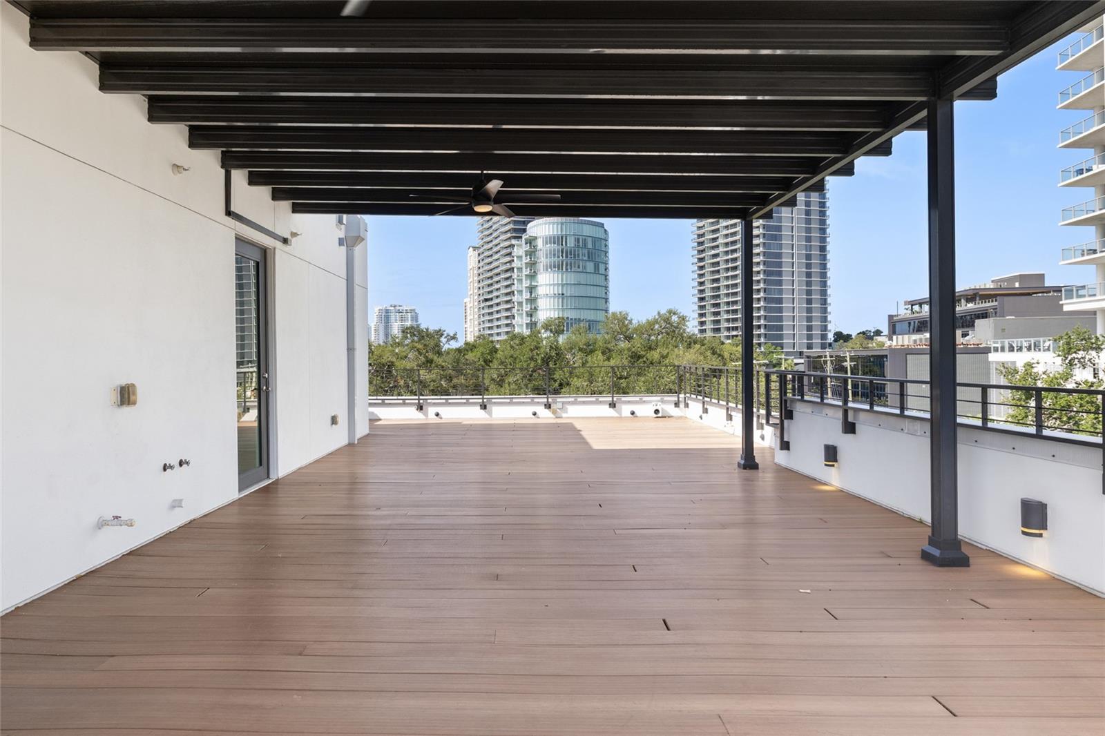 BAYSHORE SEVEN TWNHMS - Residential