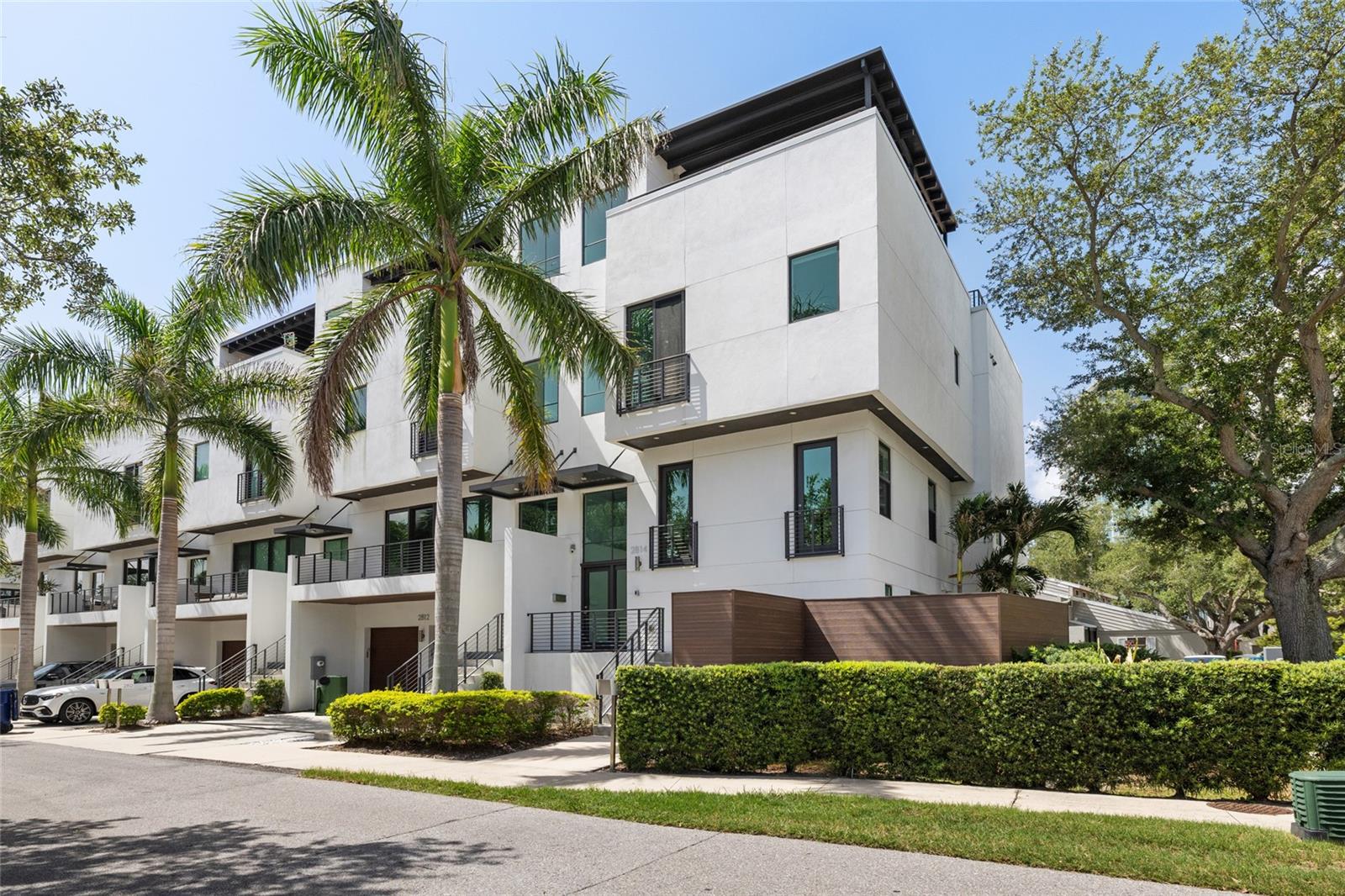 BAYSHORE SEVEN TWNHMS - Residential