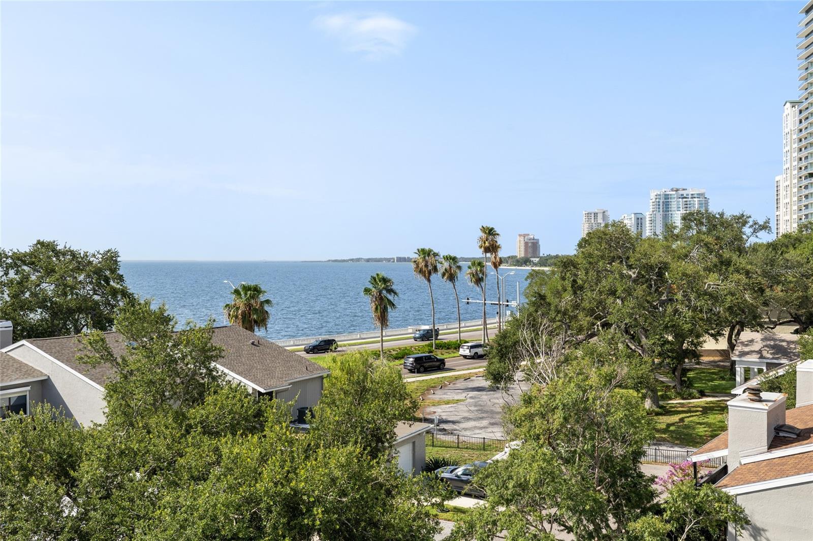 BAYSHORE SEVEN TWNHMS - Residential
