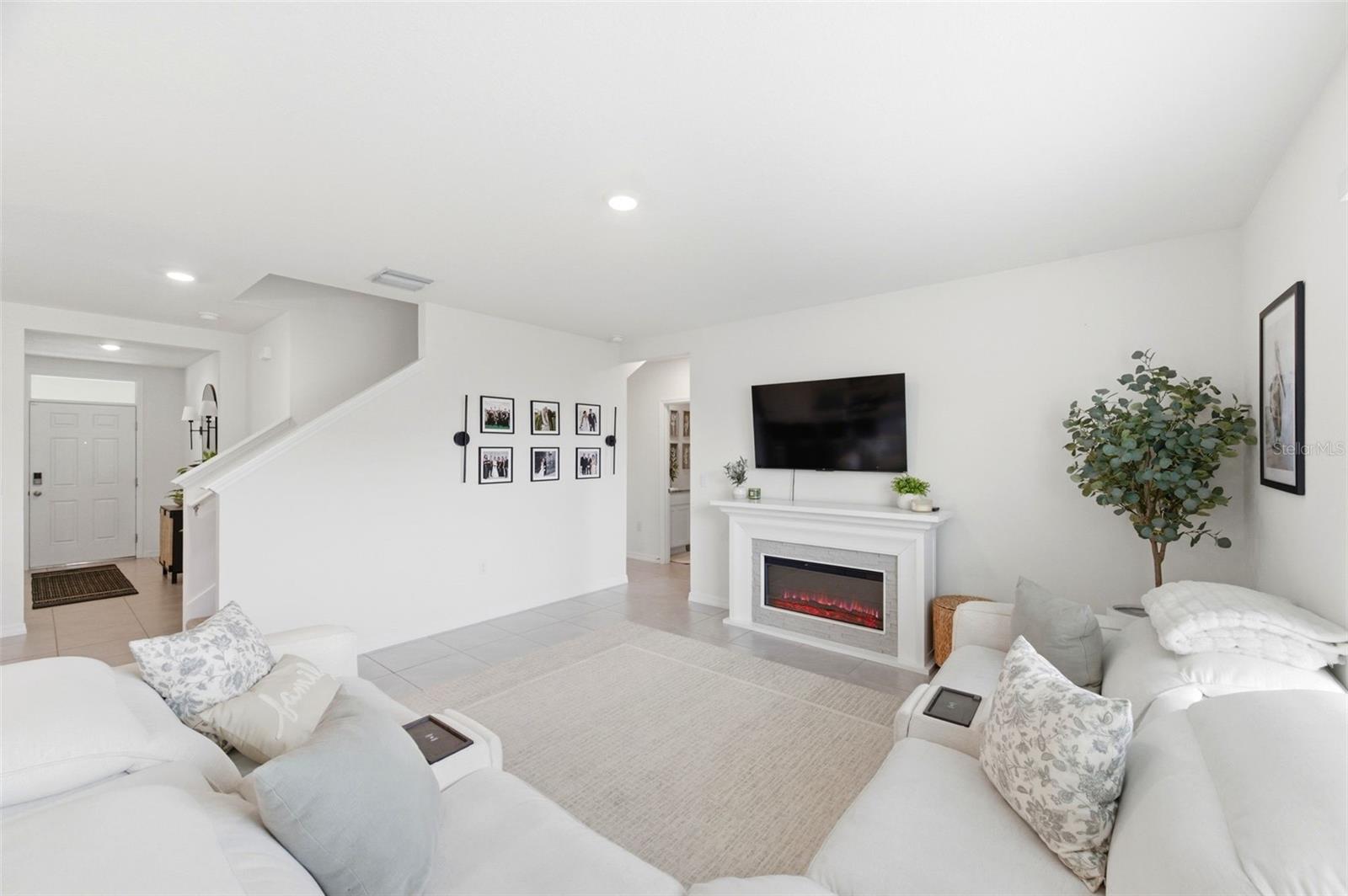 EPPERSON RANCH NORTH POD F PH - Residential