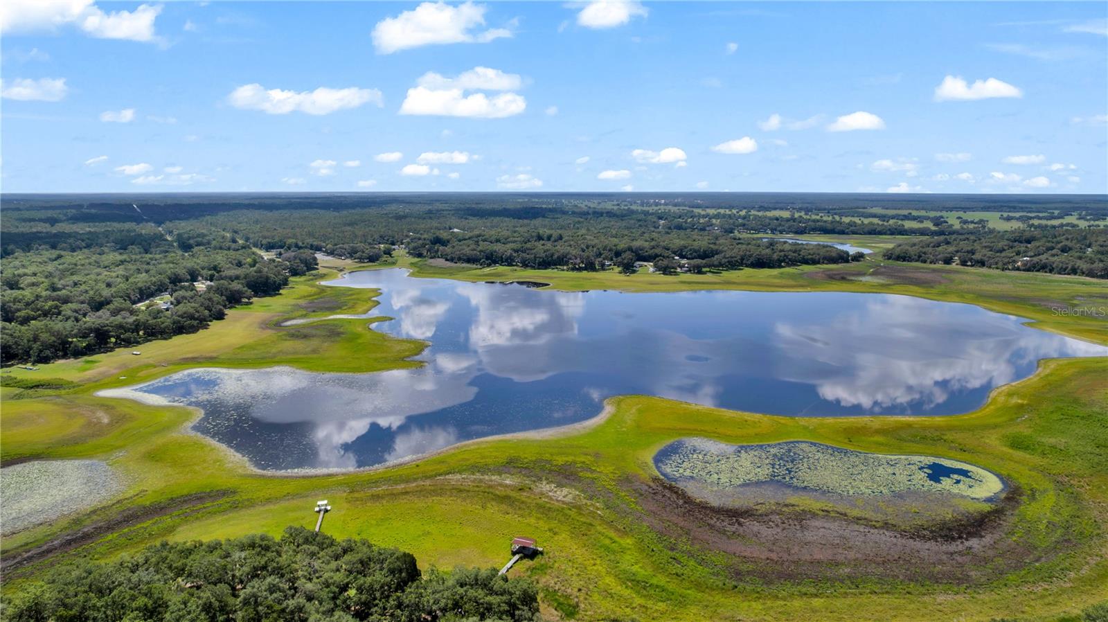 RAINBOW LAKES ESTATE - Land