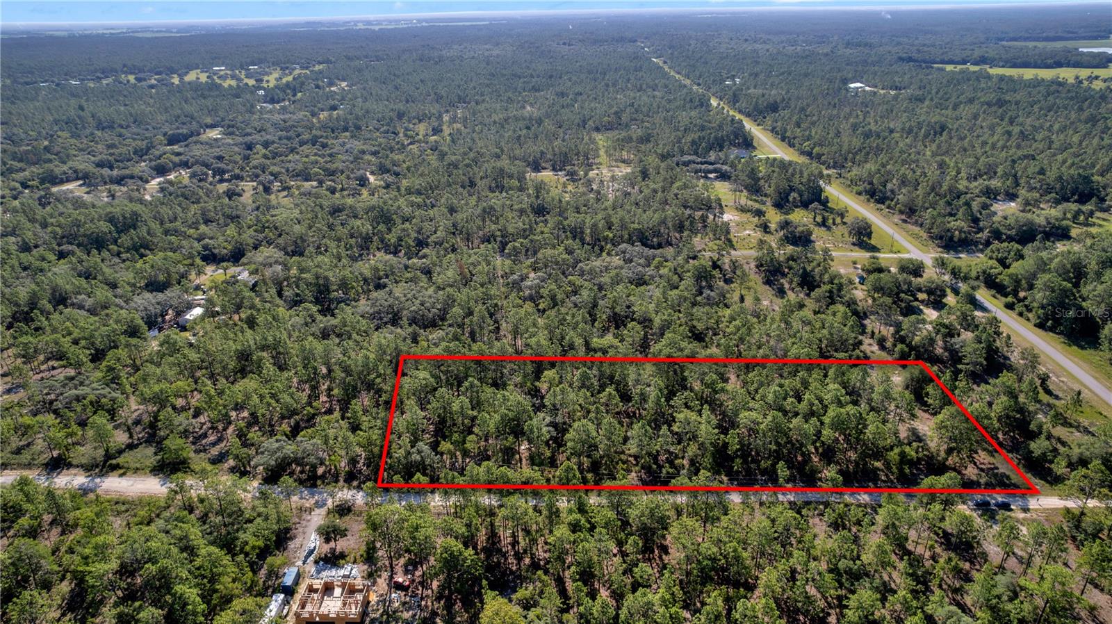 RAINBOW LAKES ESTATE - Land
