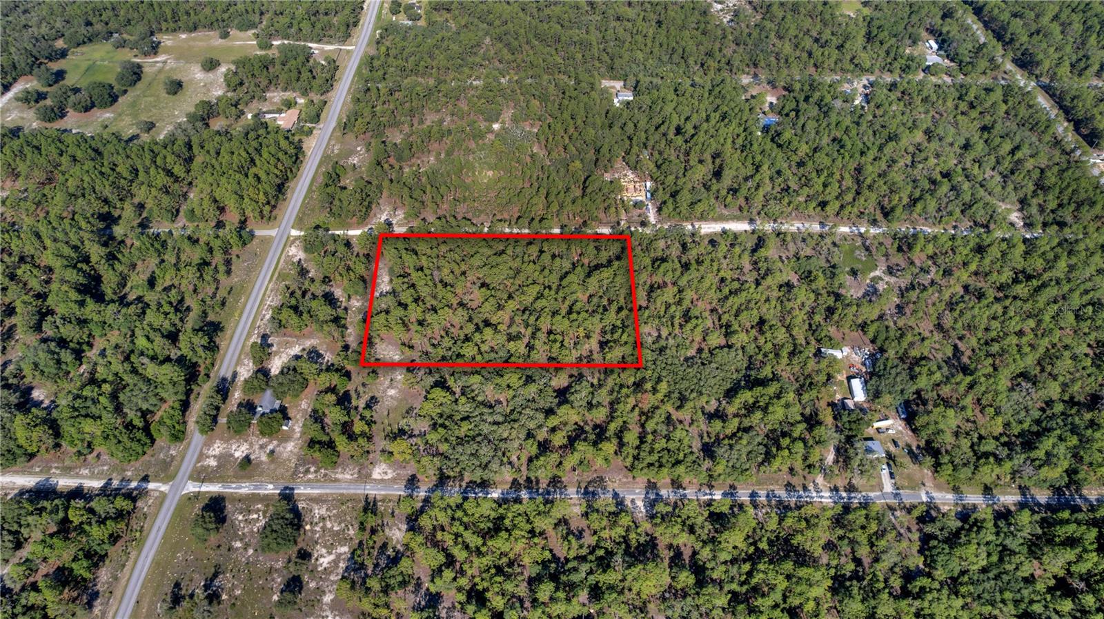 RAINBOW LAKES ESTATE - Land