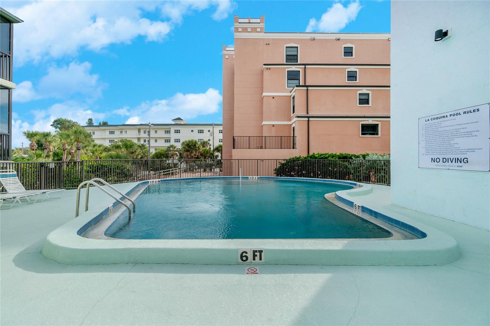 LACOQUINA BEACH BLDG D - Residential