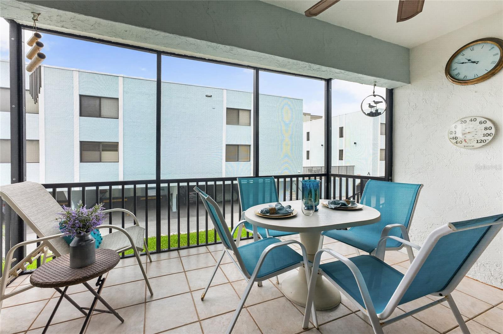 LACOQUINA BEACH BLDG D - Residential