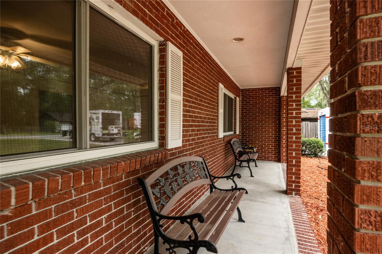 WESTCHESTER MANOR - Residential