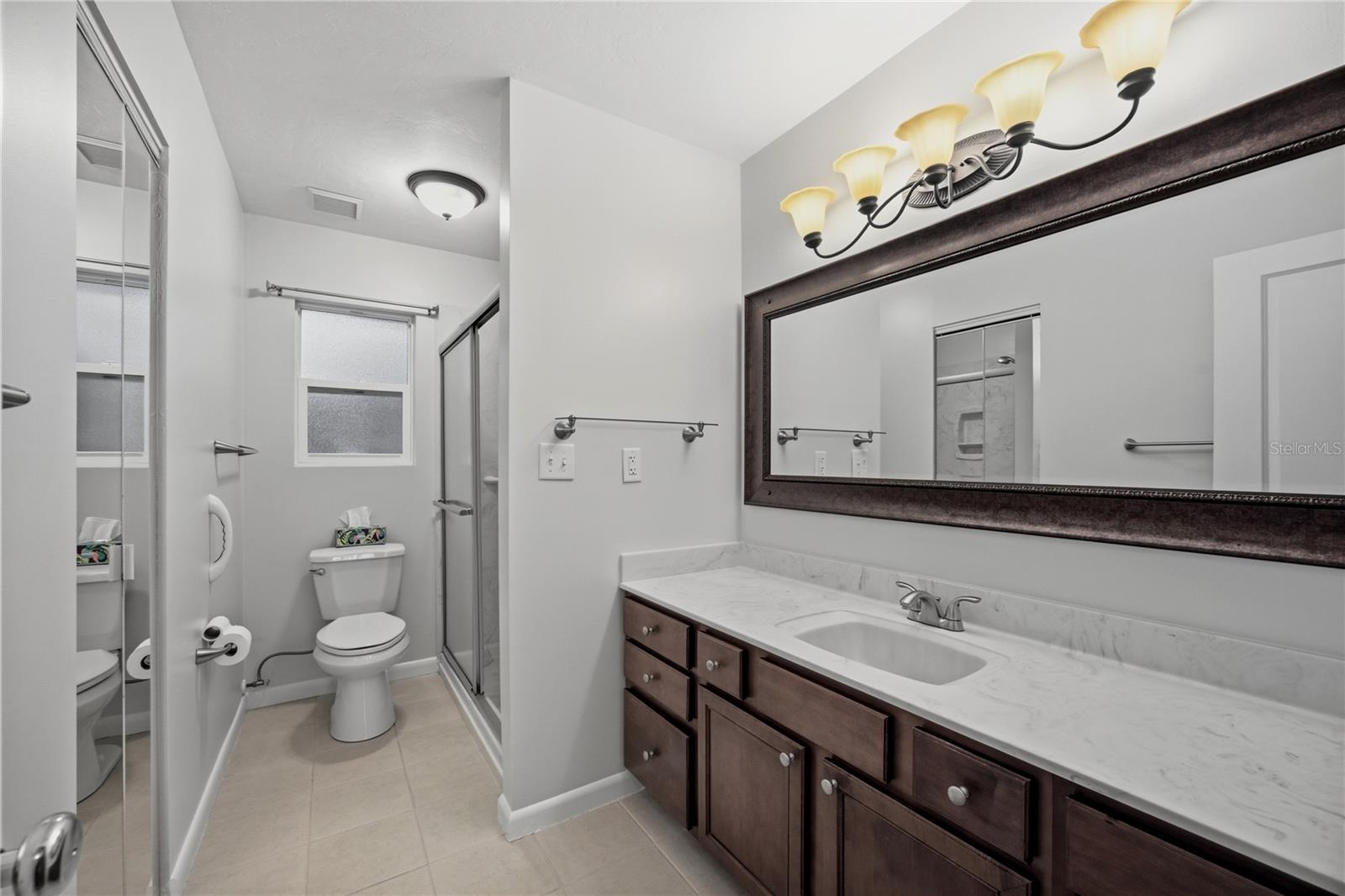 WESTCHESTER MANOR - Residential