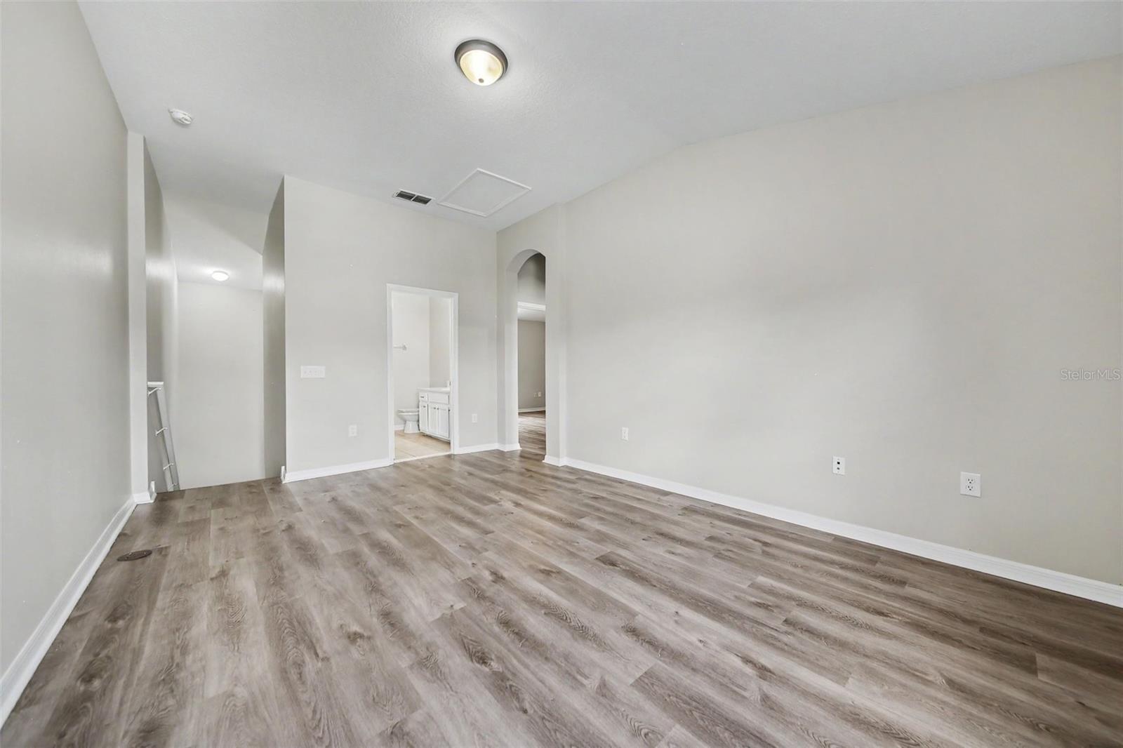 TENNYSON PK/SUMMERPORT - Residential