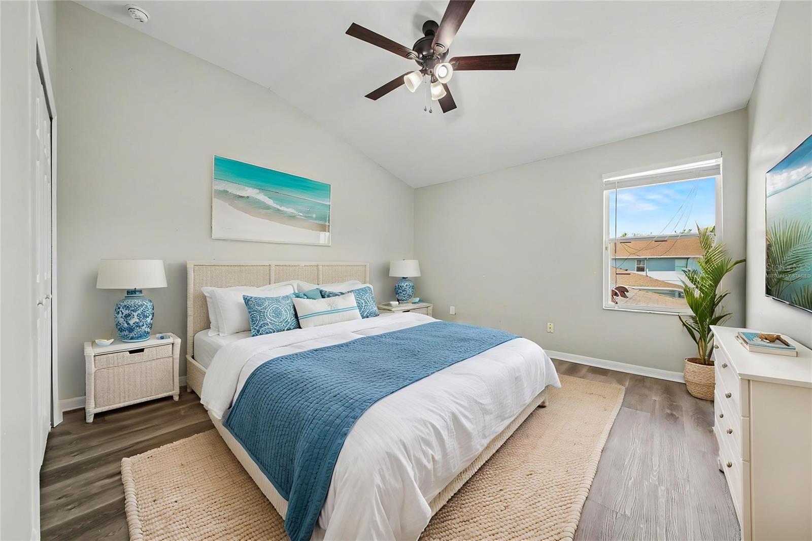 TENNYSON PK/SUMMERPORT - Residential