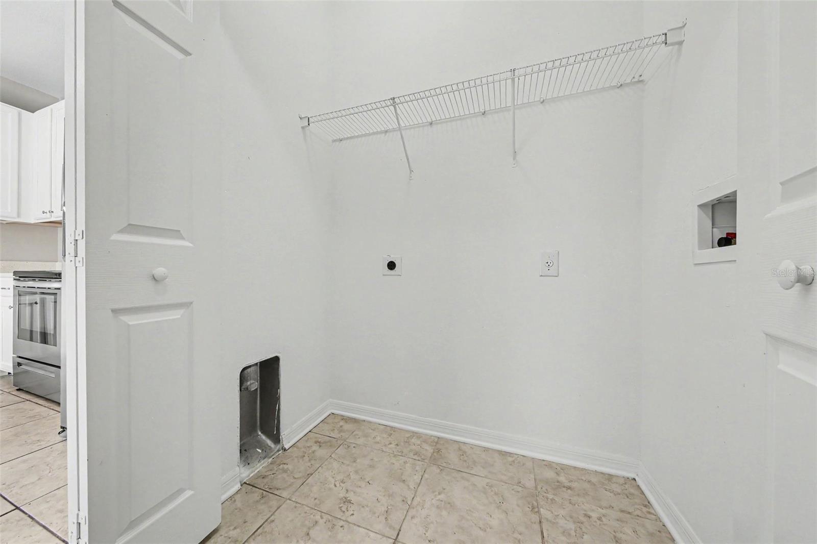 TENNYSON PK/SUMMERPORT - Residential