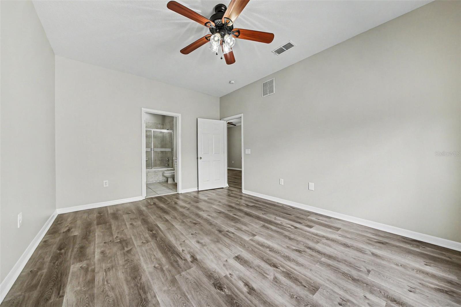 TENNYSON PK/SUMMERPORT - Residential