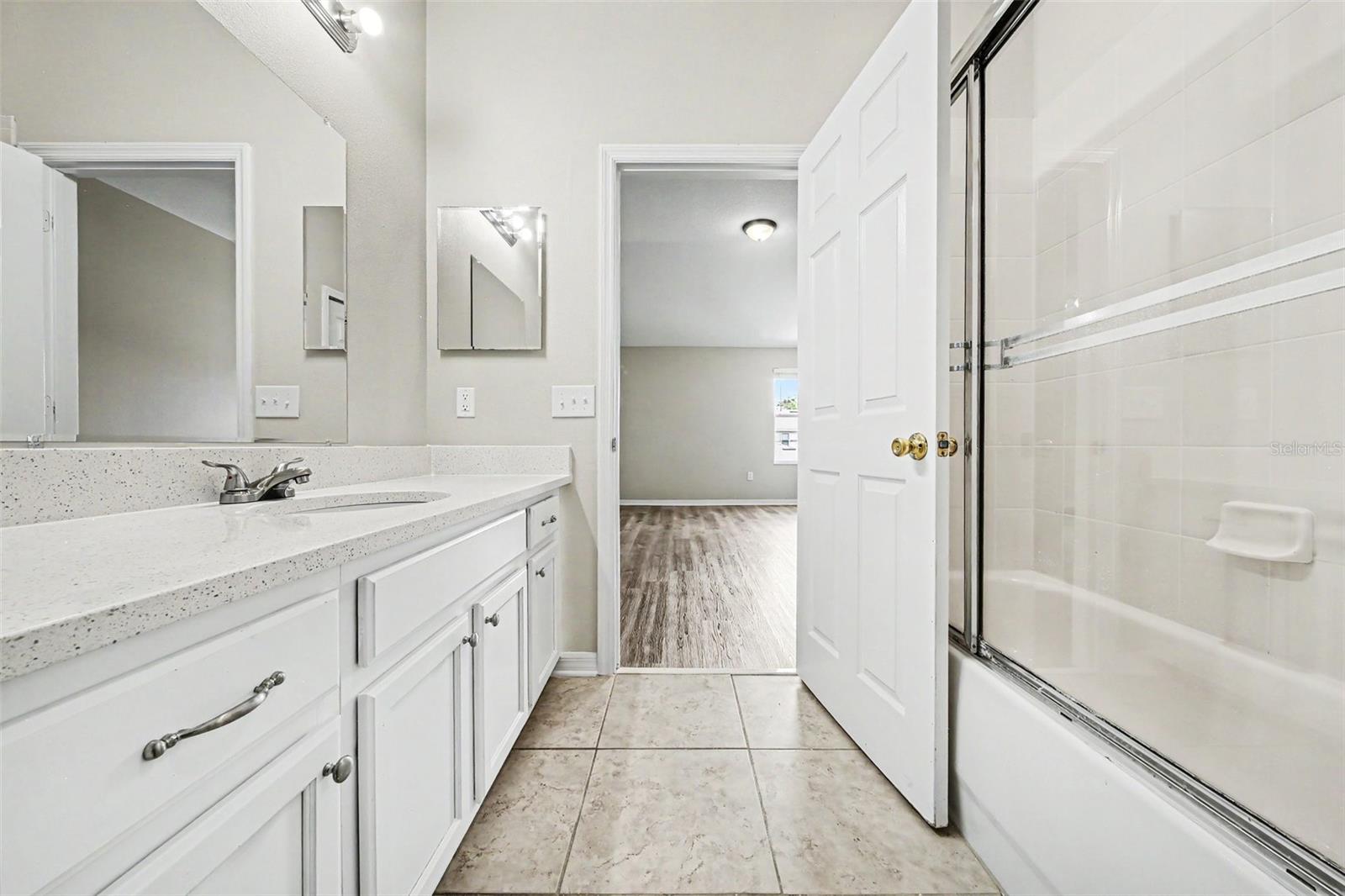 TENNYSON PK/SUMMERPORT - Residential
