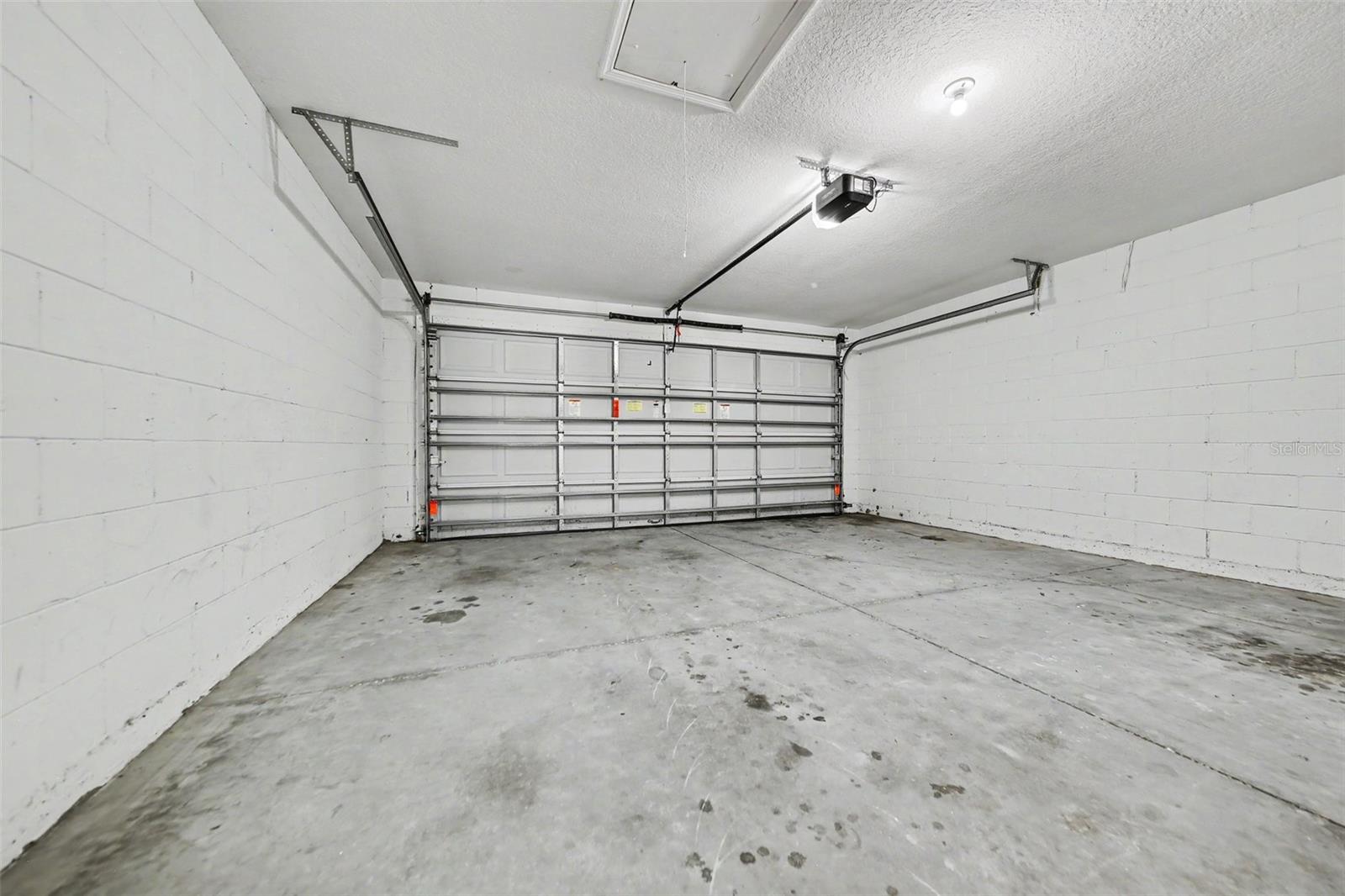 TENNYSON PK/SUMMERPORT - Residential