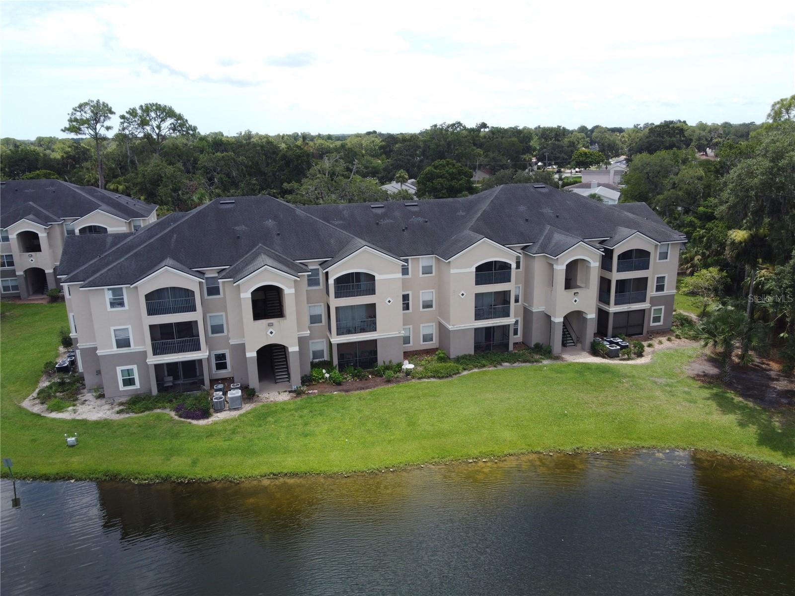 VILLAGGIO ON LAKES - Residential