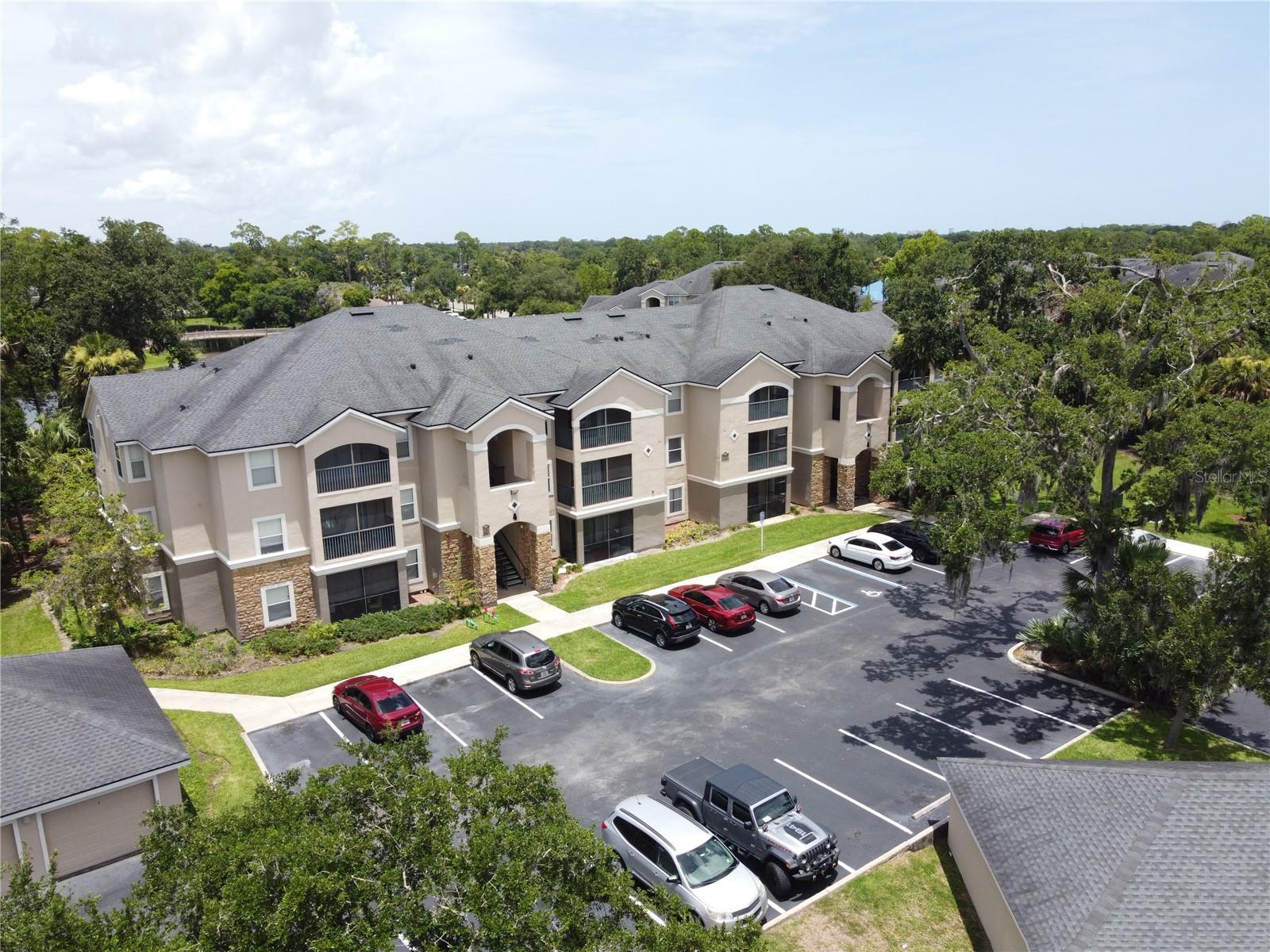 VILLAGGIO ON LAKES - Residential