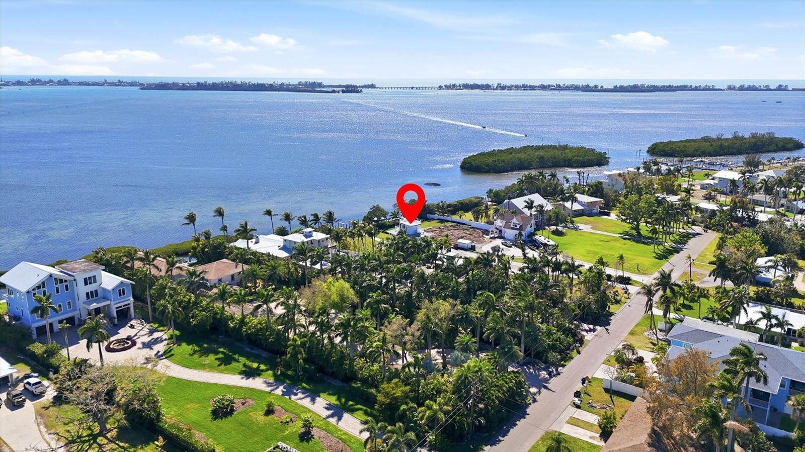 BAY BEACH - Residential
