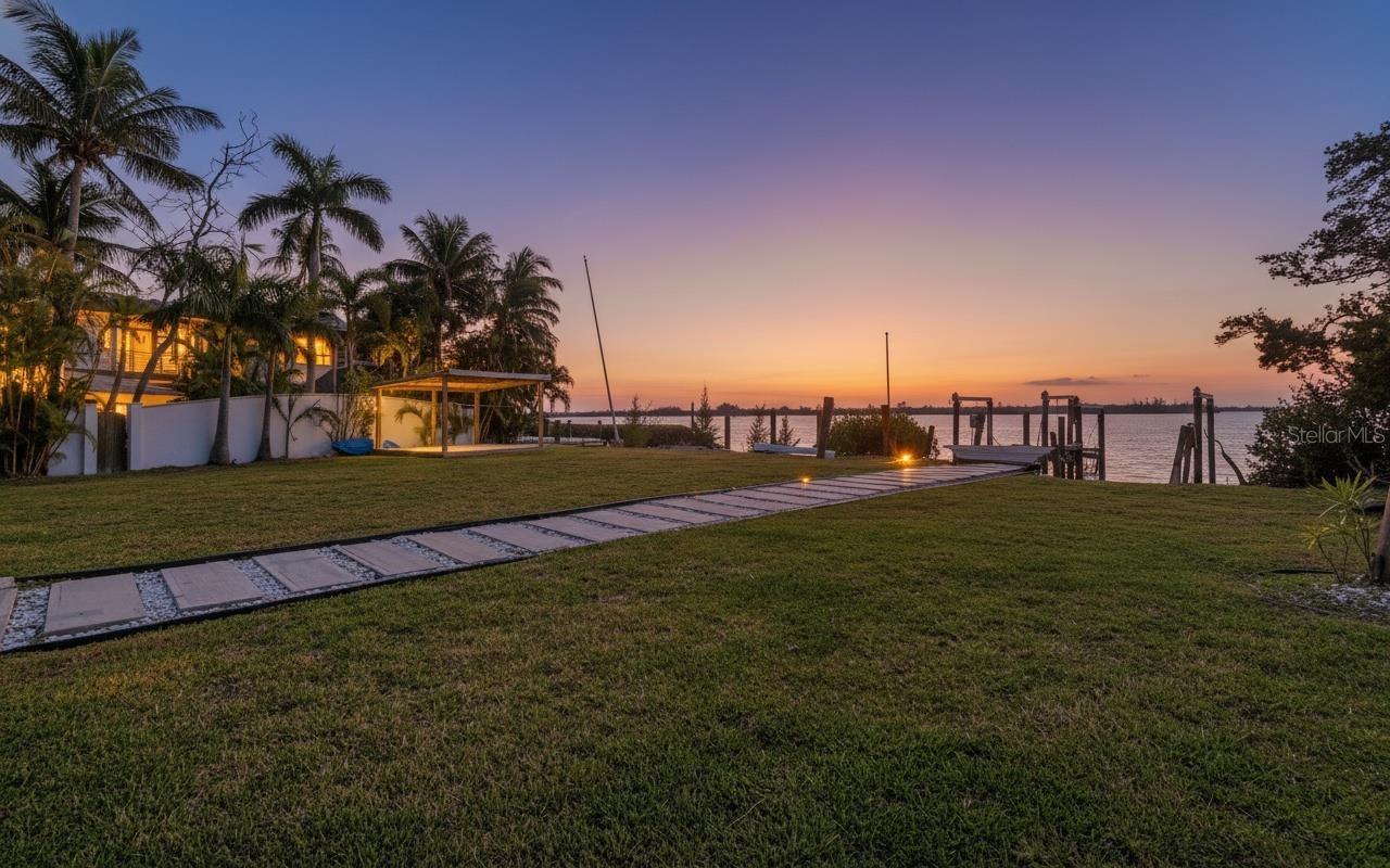 BAY BEACH - Residential