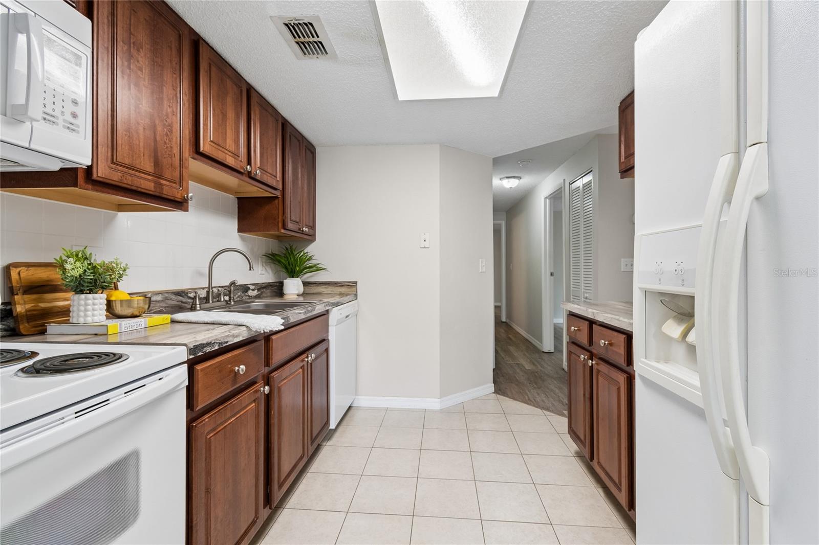 GARDENS OF FOREST LAKES CONDO THE - Residential