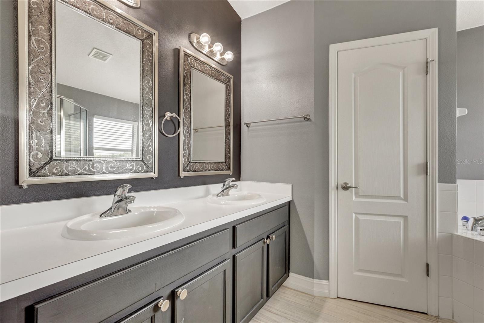 CARRIAGE POINTE PH 1 - Residential