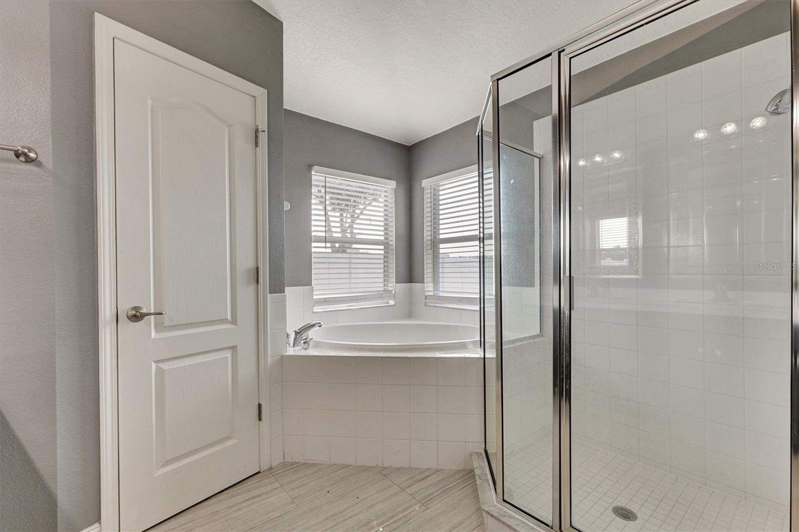 CARRIAGE POINTE PH 1 - Residential