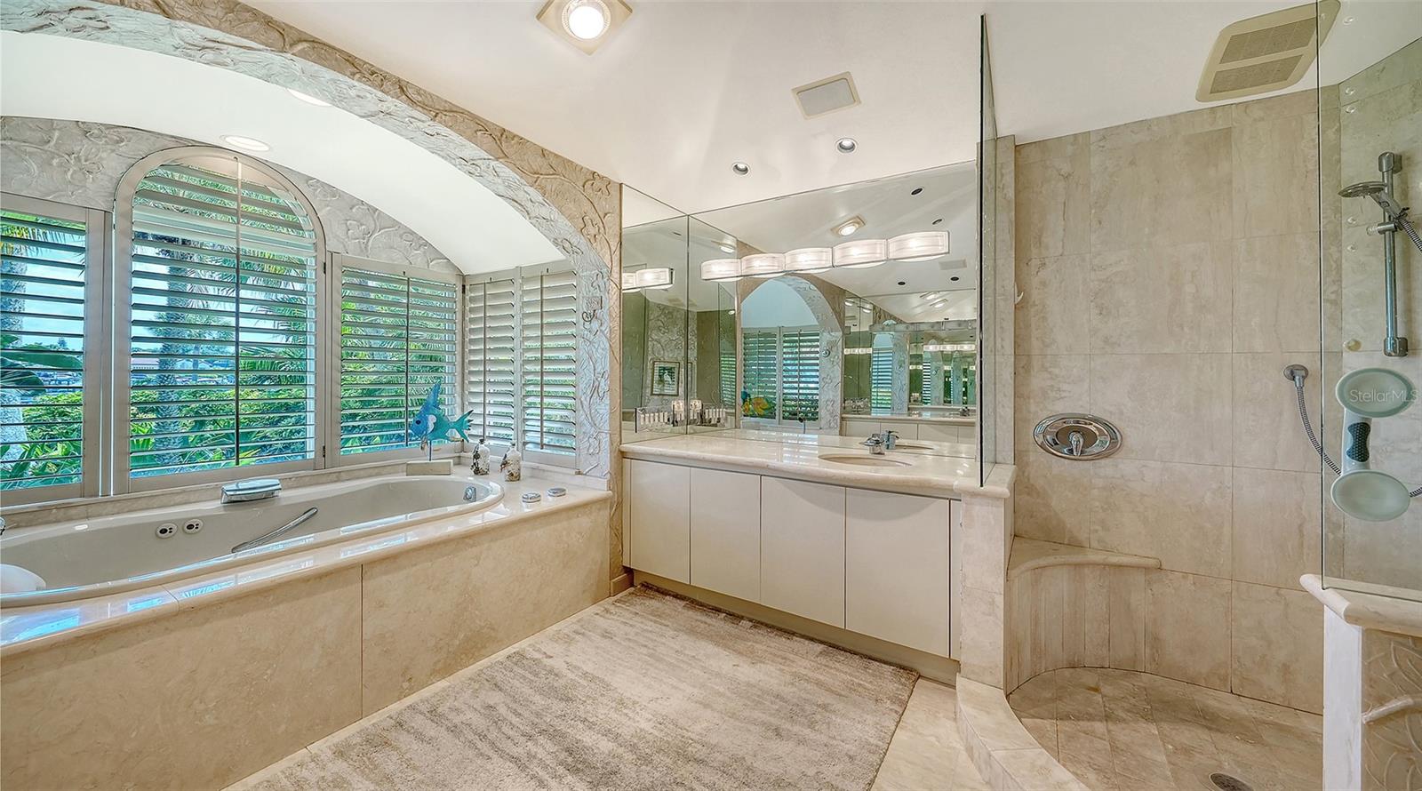 SOUTHBAY YACHT & RACQUET CLUB - Residential