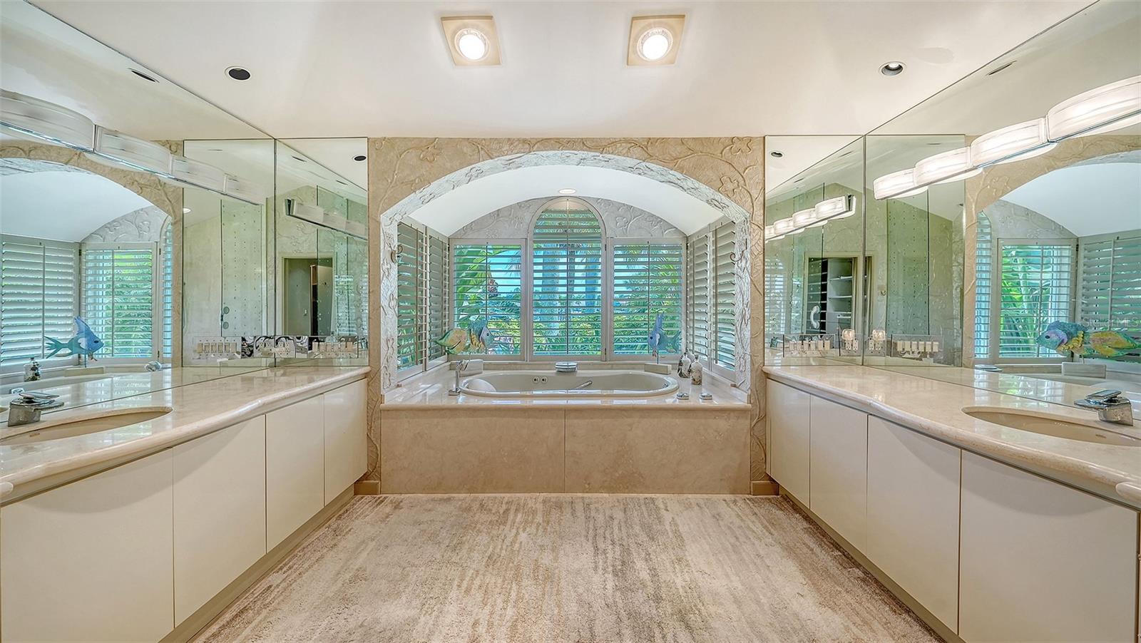 SOUTHBAY YACHT & RACQUET CLUB - Residential