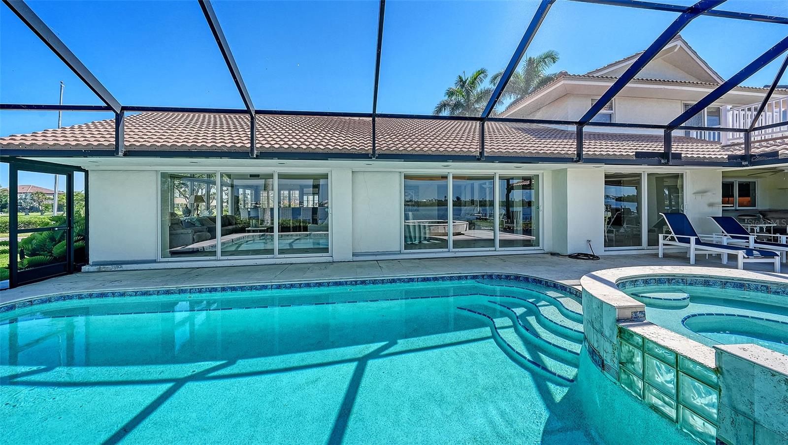 SOUTHBAY YACHT & RACQUET CLUB - Residential