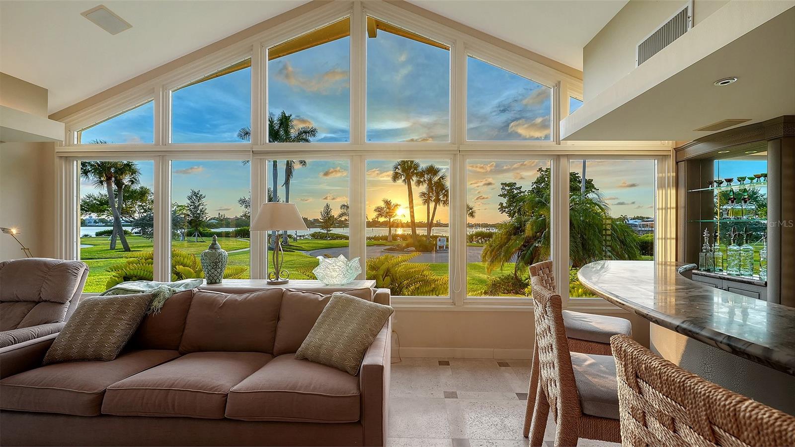 SOUTHBAY YACHT & RACQUET CLUB - Residential