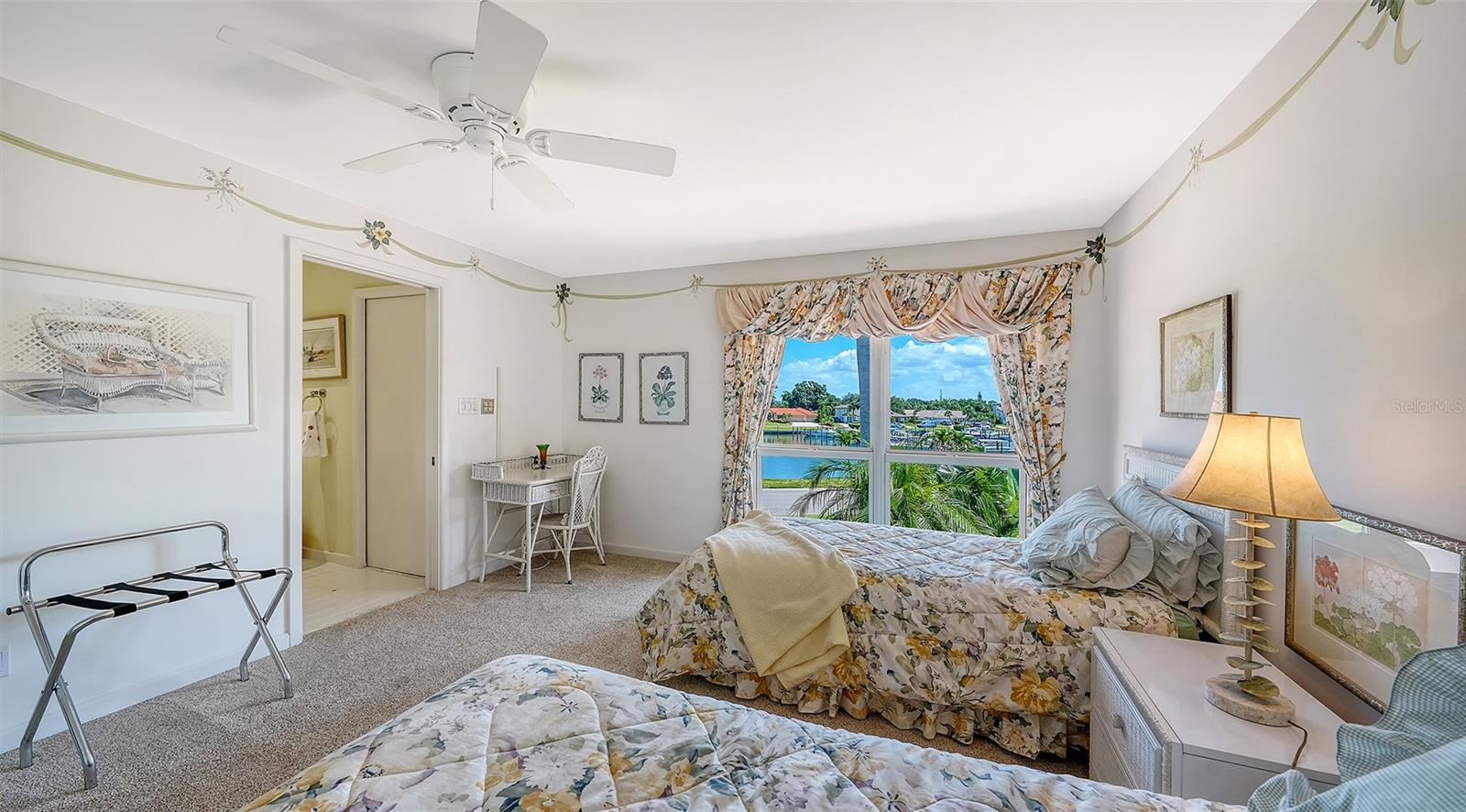 SOUTHBAY YACHT & RACQUET CLUB - Residential