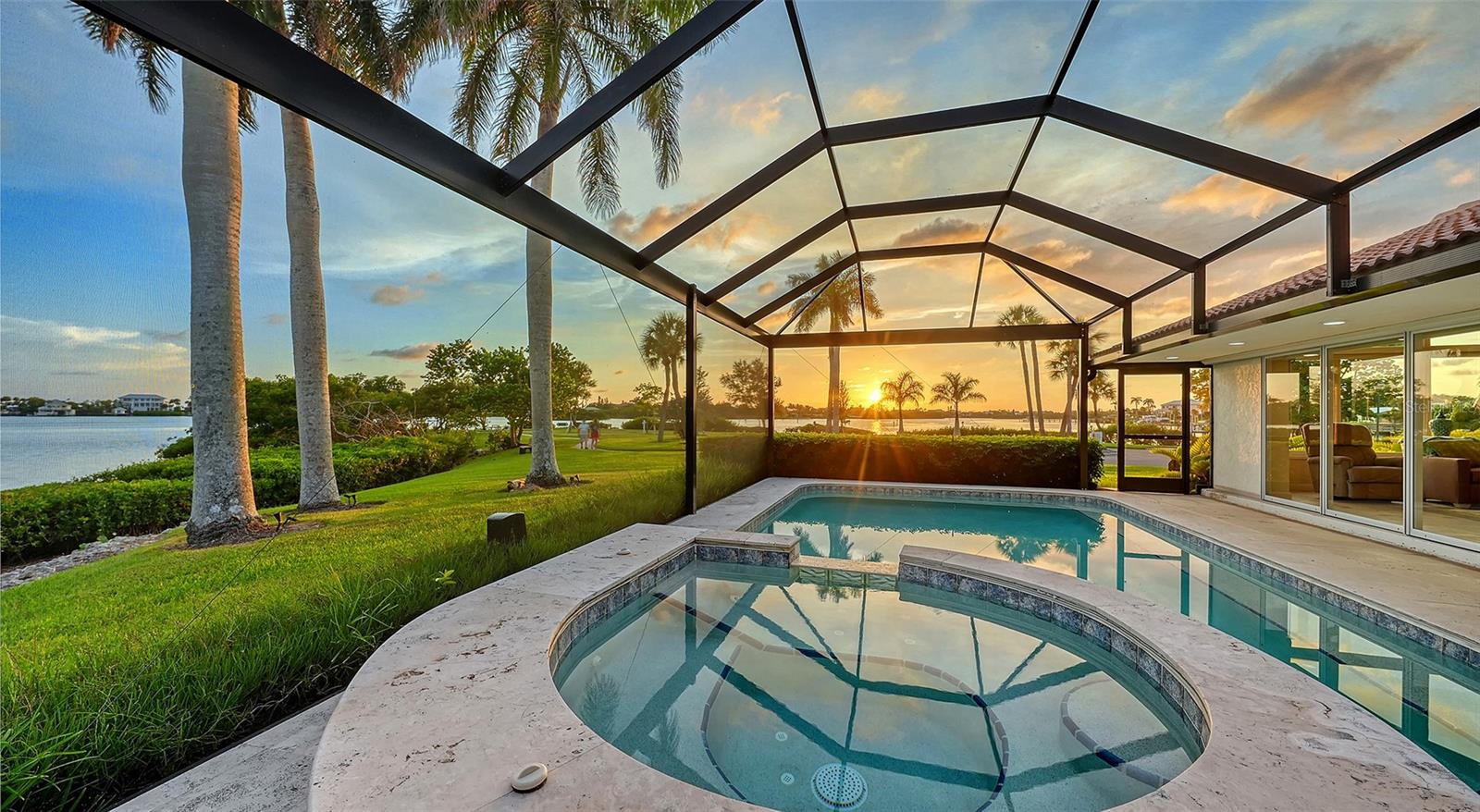 SOUTHBAY YACHT & RACQUET CLUB - Residential